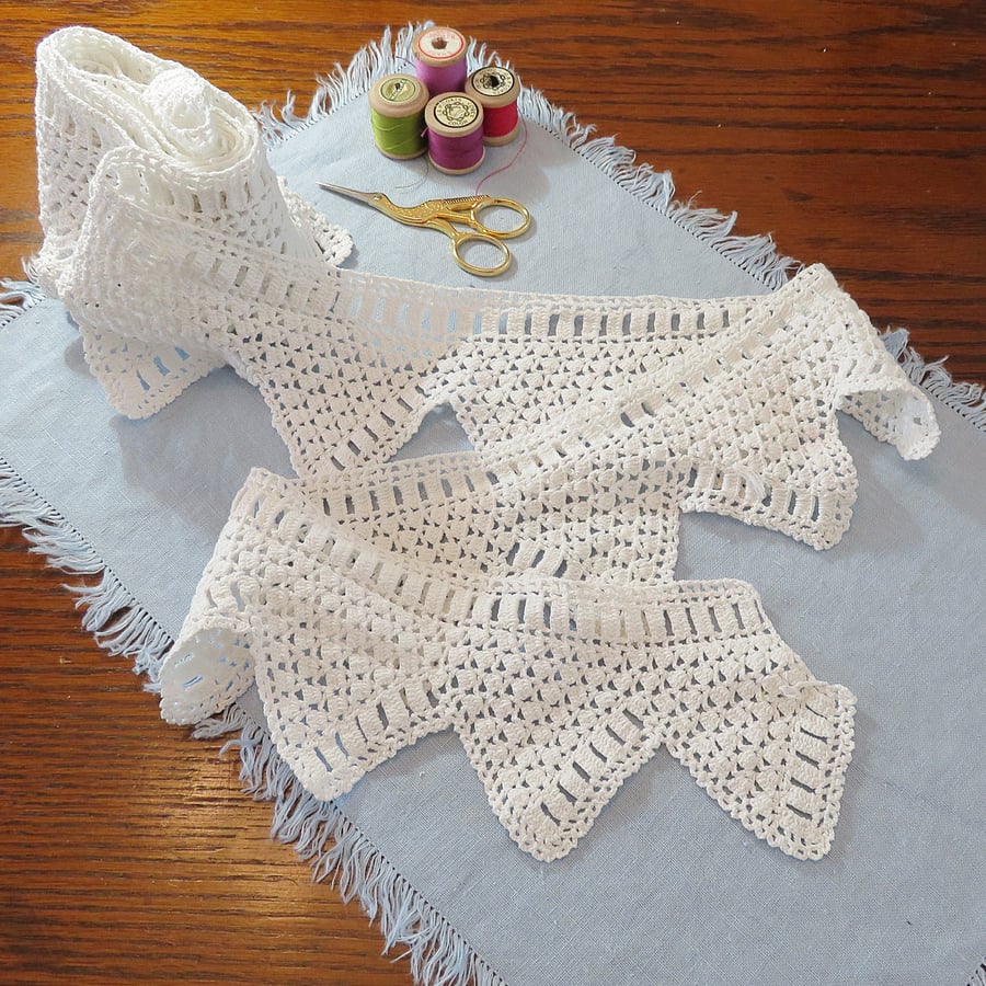 Lace edging- vintage crochet