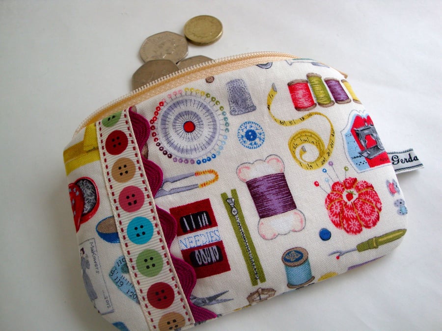 SALE Cotton Sewing notions Purse 