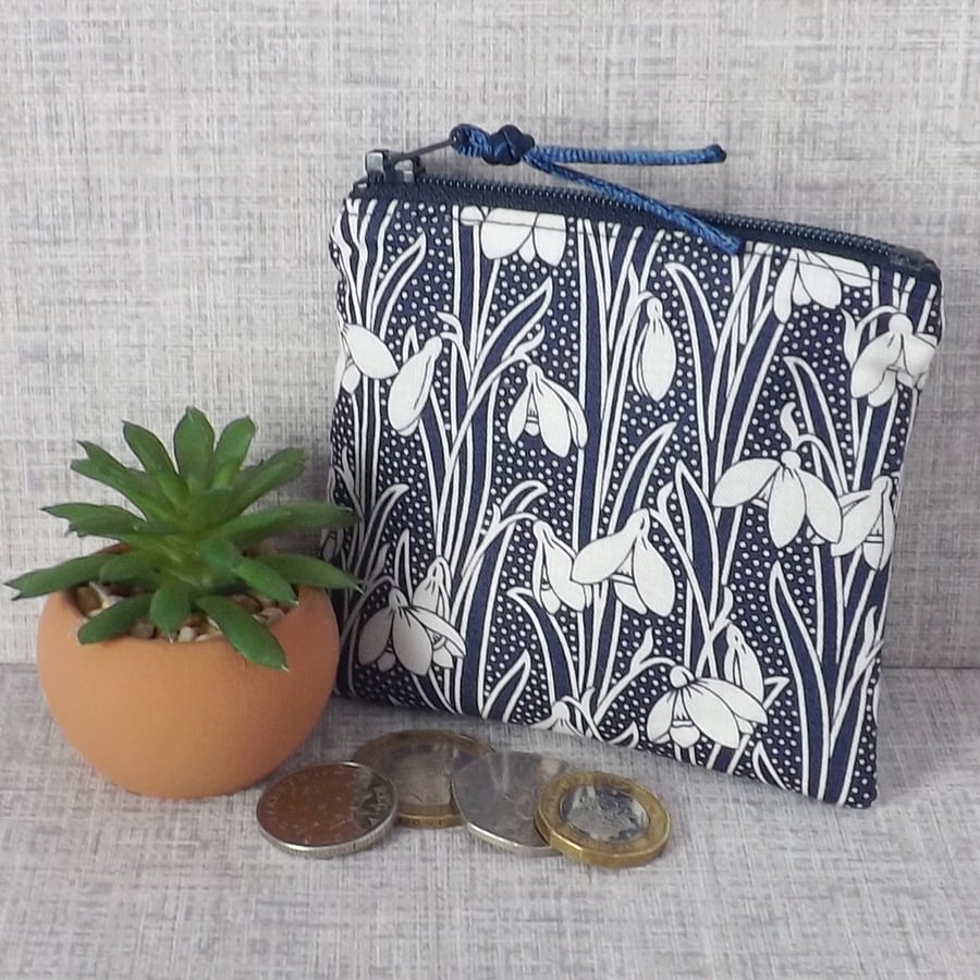 Small purse, coin purse, Liberty fabric, snowdrops.