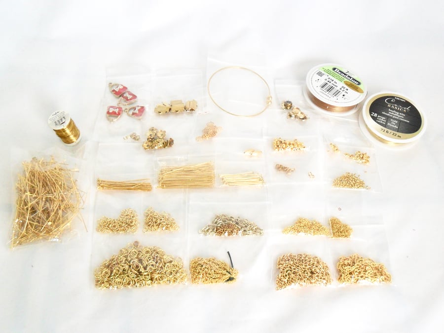De-stash -  bag of miscellaneous gold-plated jewellery findings