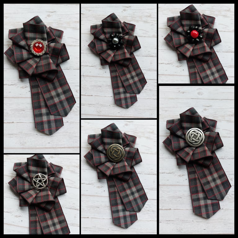 Silver Pride of Scotland Tartan Ribbon Ruffle Celtic Brooch Pin 