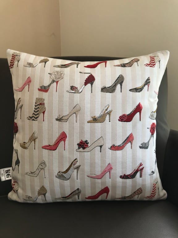 Cushion cover, Duck Feather Pad, Decor Fabric Jacquard high heels sand cushion.