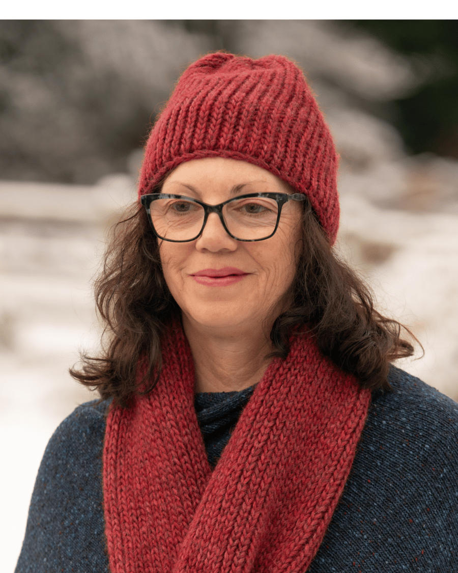 Red chunky knit alpaca mix beanie. Knitted ready to post. Womens hats.