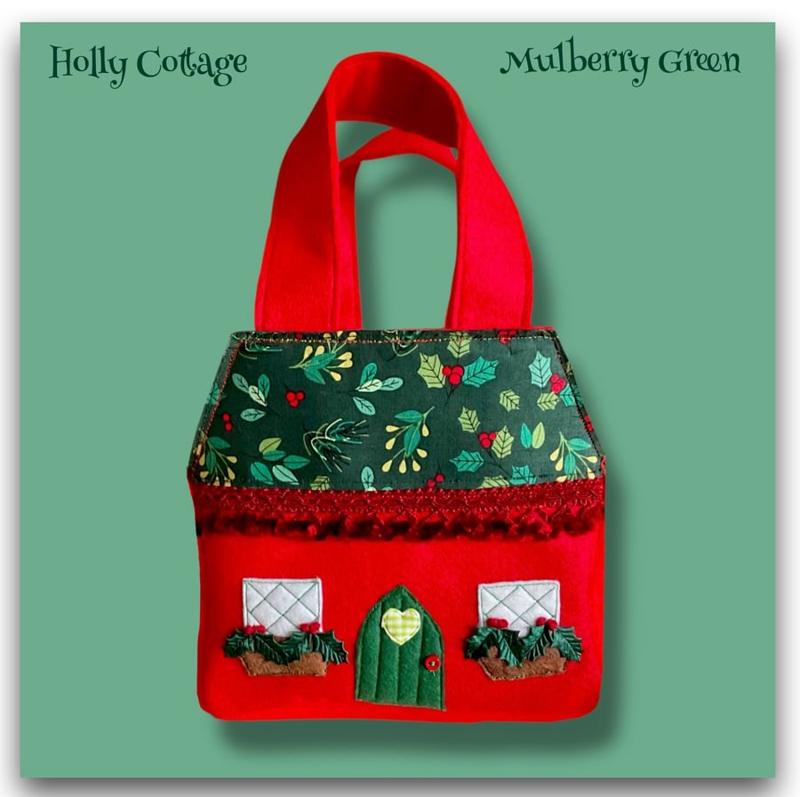 Holly Cottage - A Little Nipper Mouse House in a Bag