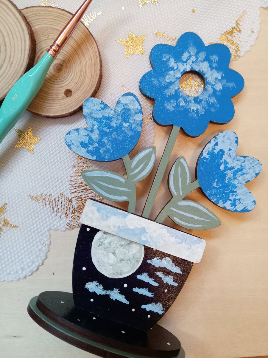 Hand painted Wooden celestial style flower 