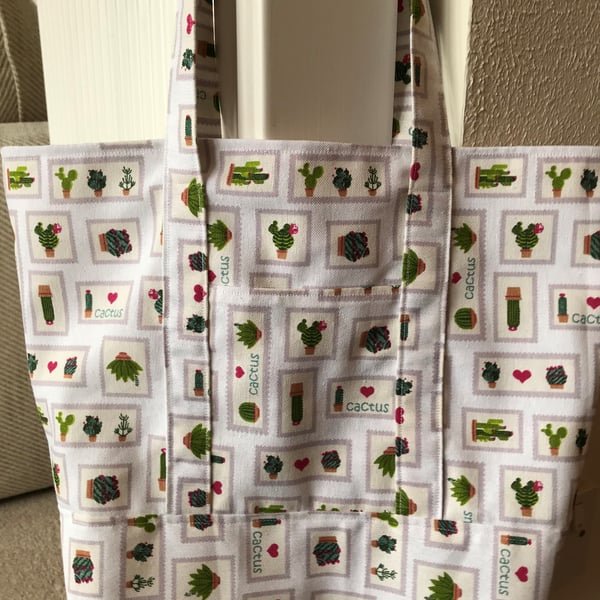 Handmade Medium Size Fully Lined Tote Bag. Looks great for shopping.Light weight