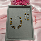 Tiger Eye's and Crackle Quartz Bracelets with matching earrings 