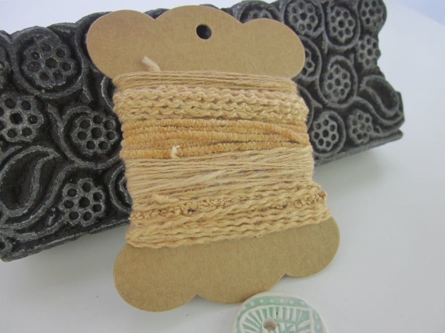 Small Golden Brown Onion Natural Dye Textured Thread Pack