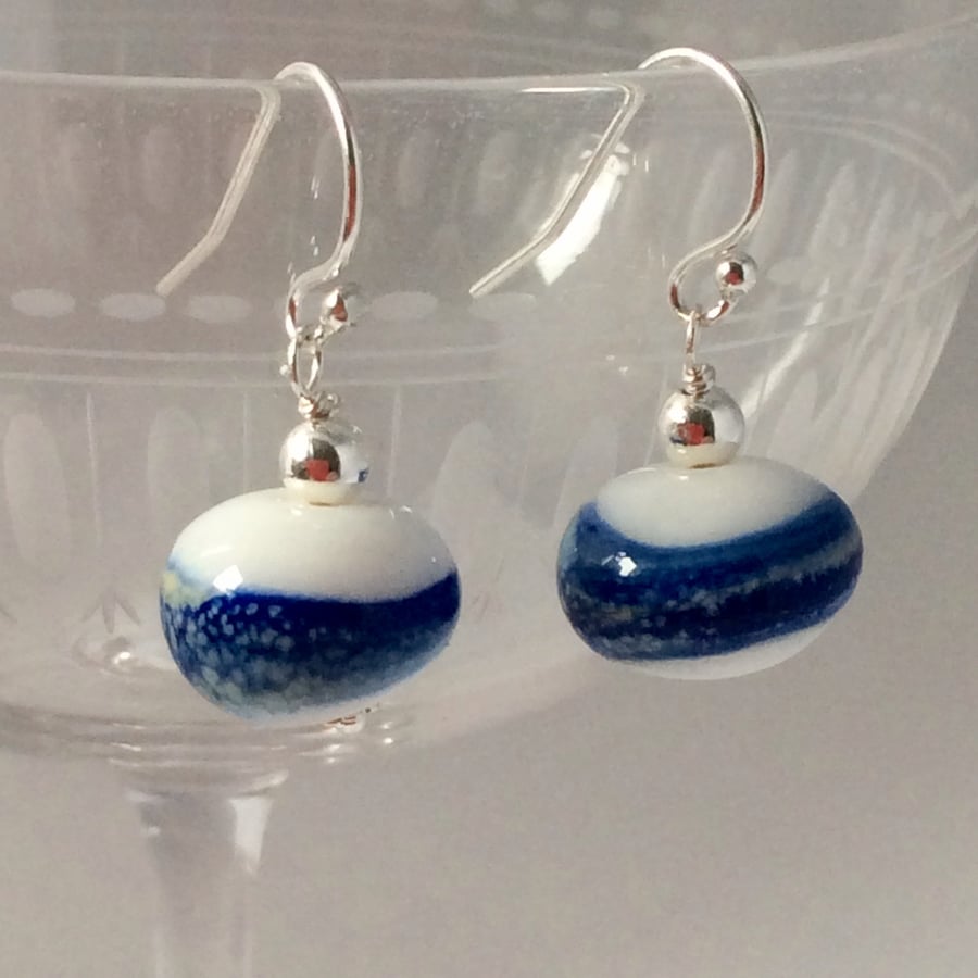 Blue banded earrings  (0570)