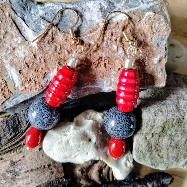 Hook earrings with multicoloured beads - dangle drop style