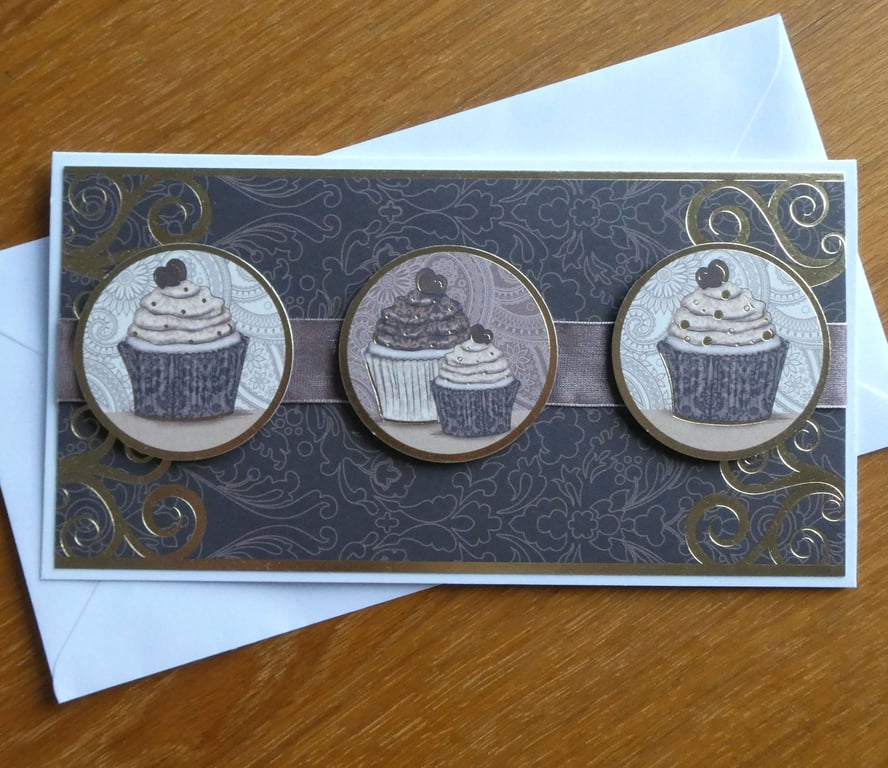 Cupcakes Birthday Card - Many Happy Returms
