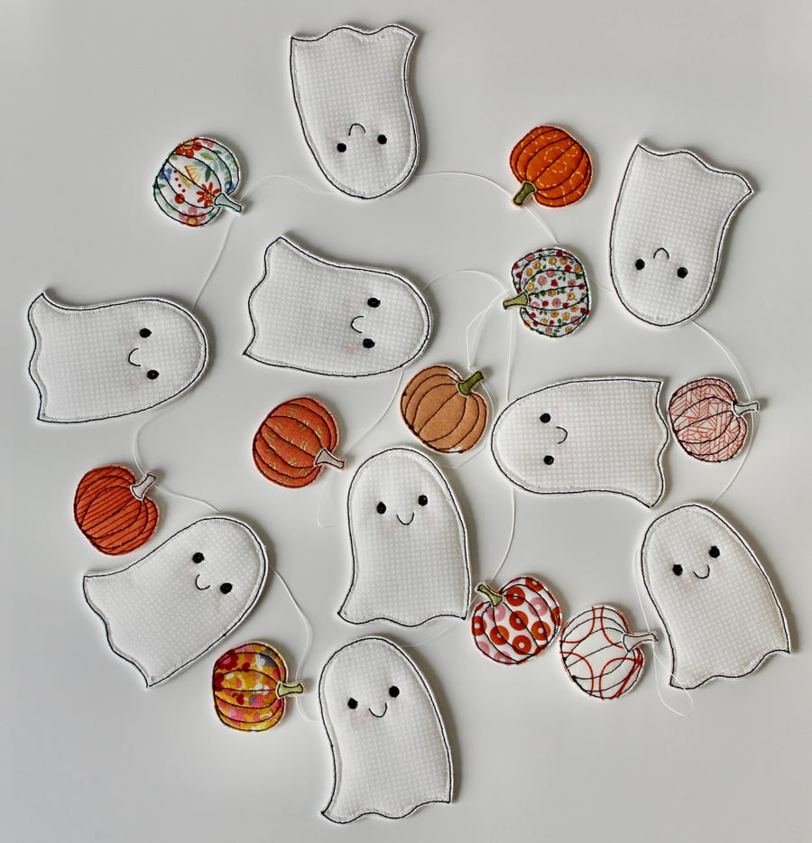 Pumpkin and Little Ghost Garland - Hanging Decoration