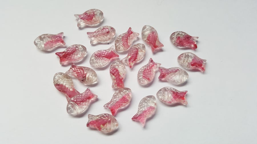 20 x "Colour-Inside" Glass Beads - Fish - 14mm - Pink 