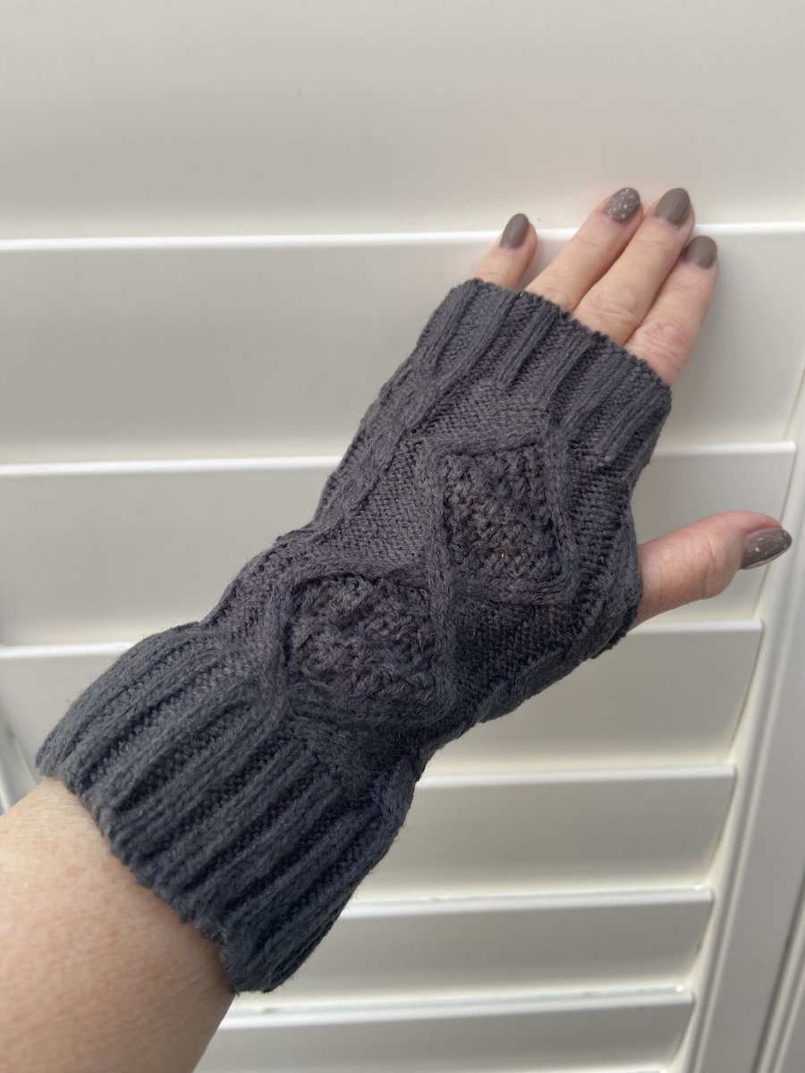 Fingerless Wrist Warmer Gloves (Colour: GREY)
