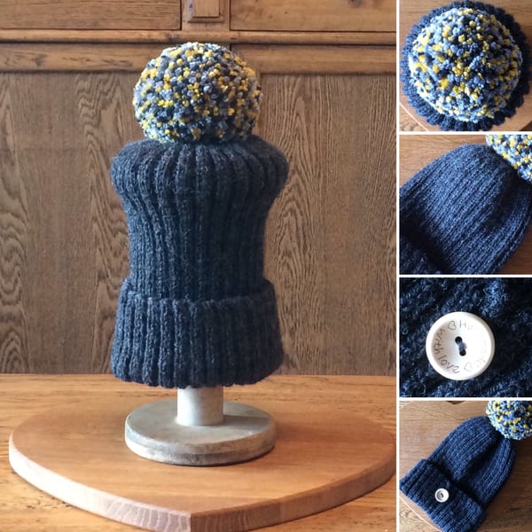 Luxury Ribbed Beanie with large Pom Pom