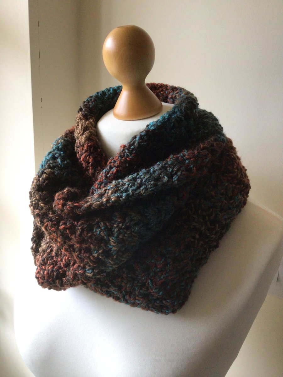 Chunky acrylic infinity scarf in chocolate and teal