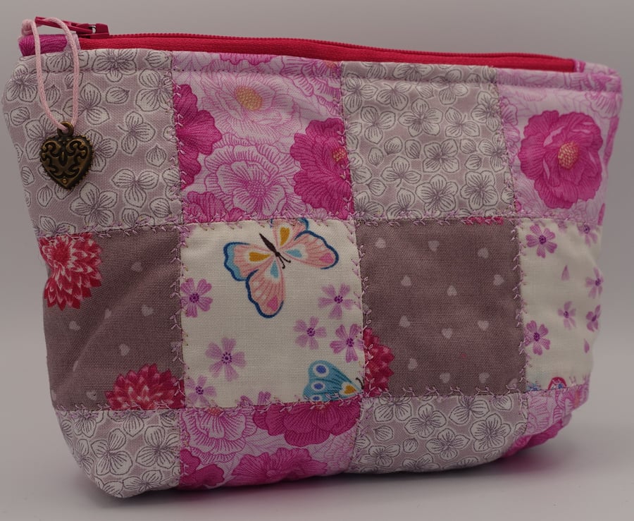 Pretty in Pink Make Up Bag