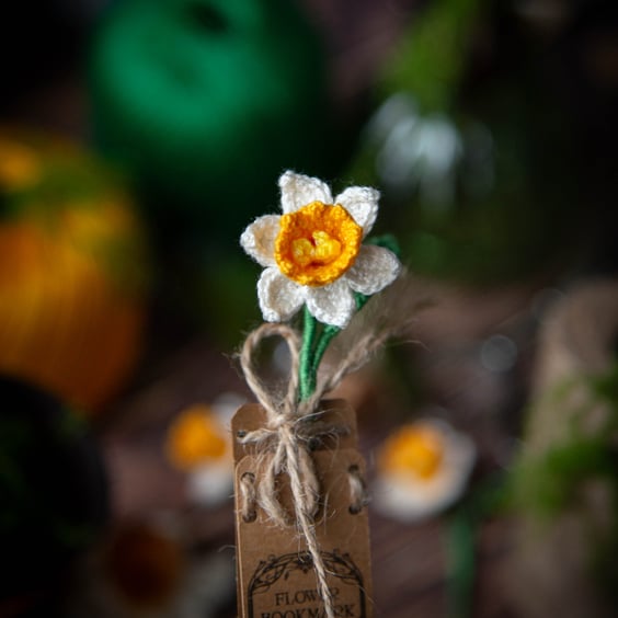 Daffodil Crochet Bookmark - Petite Edition