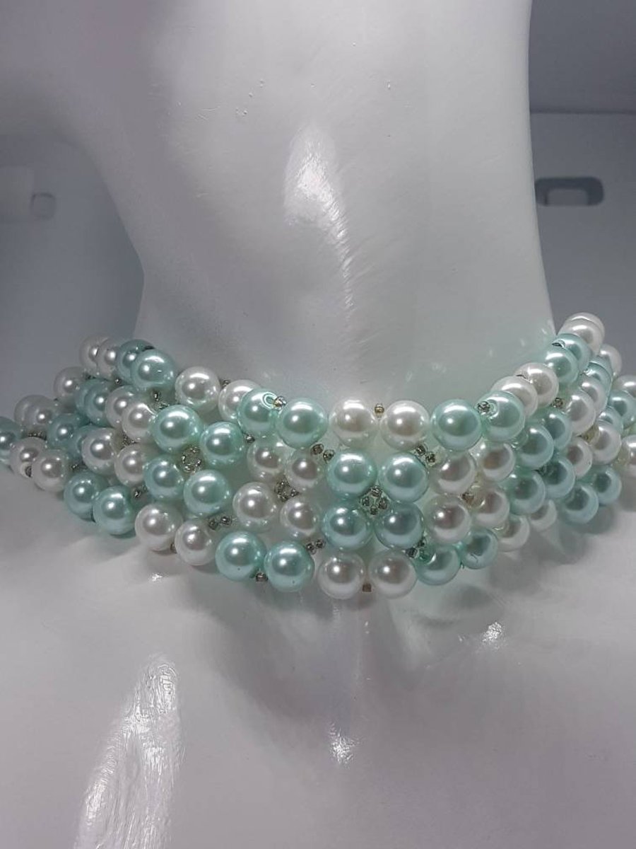 Handmade choker. Blue and white choker. Made with glass pearls and seed beads. 
