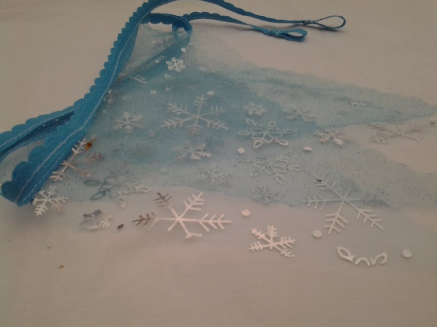 Floaty Snowflake Sparkle Bunting 