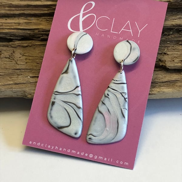 Mother of Pearl Effect Earrings