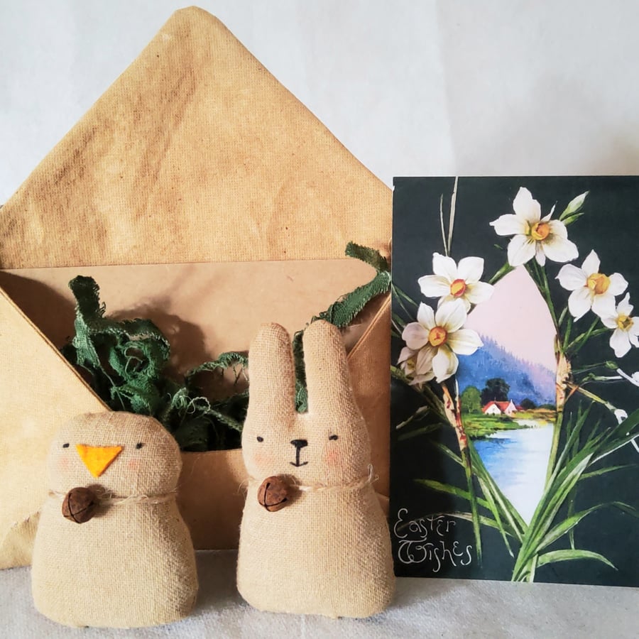 Hanging cloth envelope with bunny and a chick