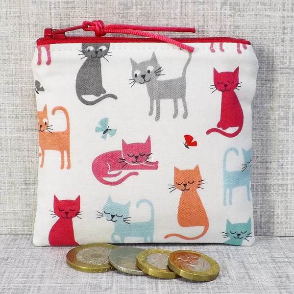 Small purse, coin purse, cats.