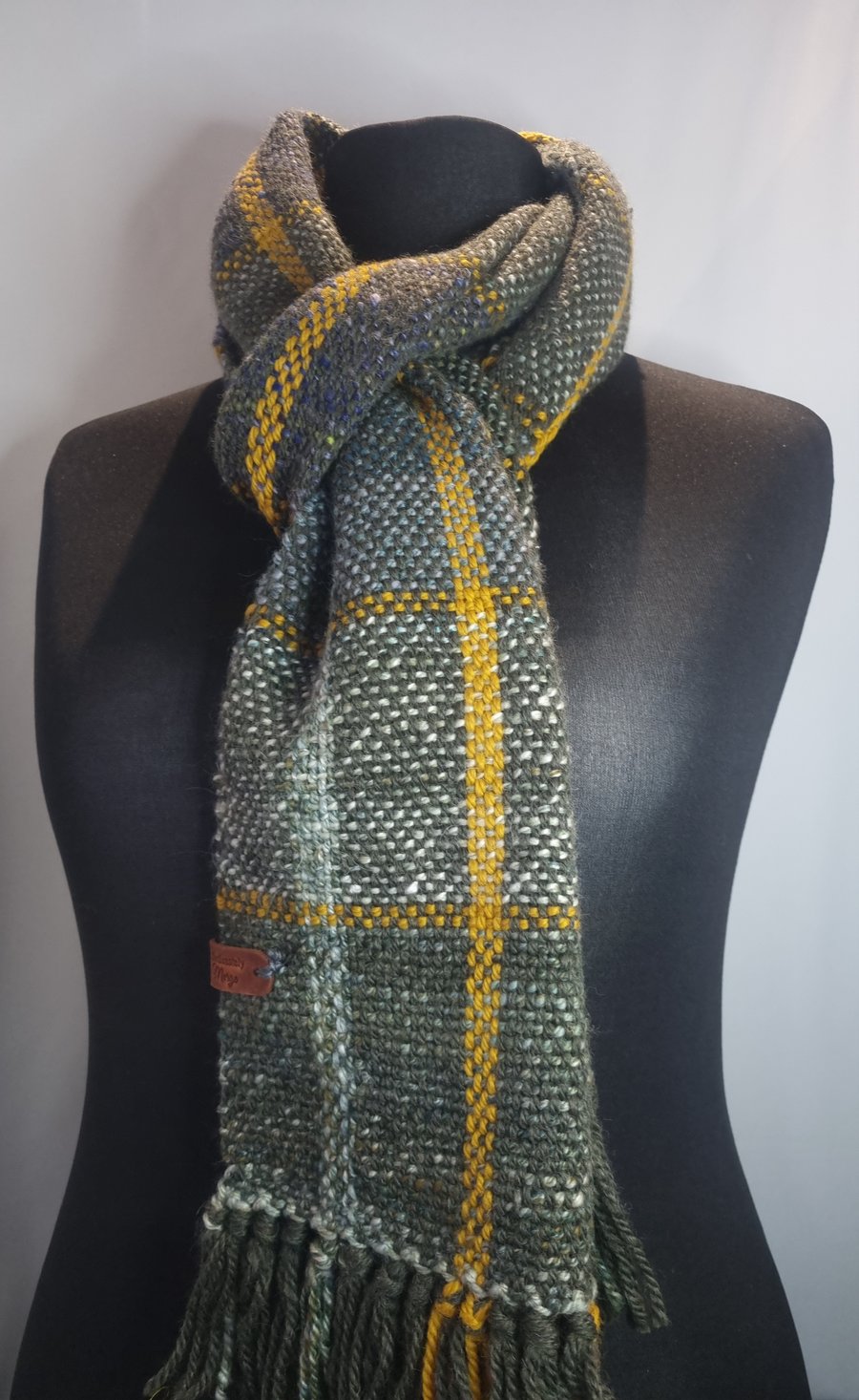 Handwoven scarf 