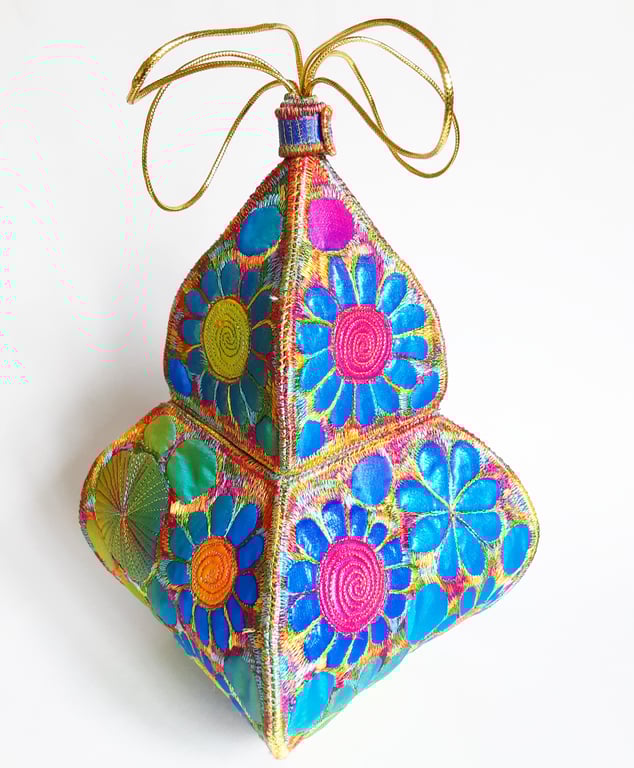 Lidded Box Textile Vessel 3D with Free Machine Embroidery 