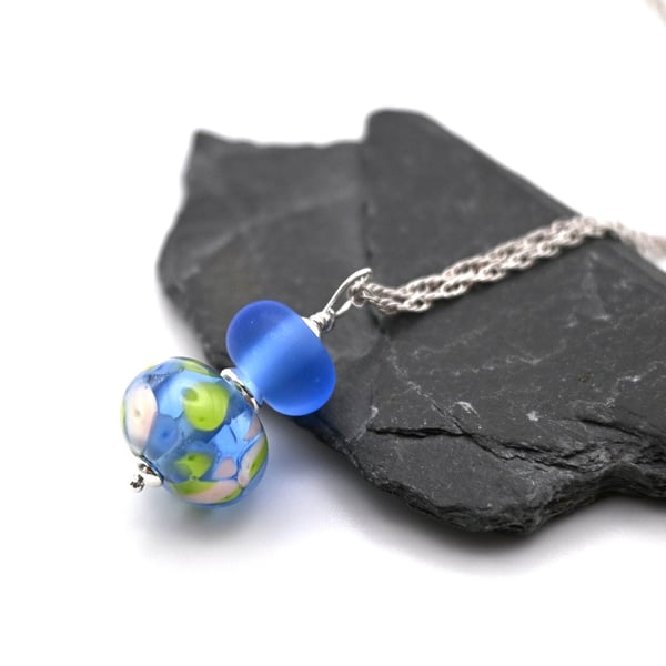 blue glass pendant necklace