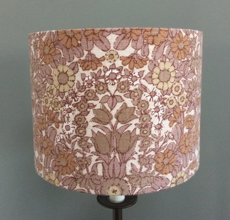 Sandy Beach Beige Chain Pat Albeck 70s vintage fabric Lampshade option