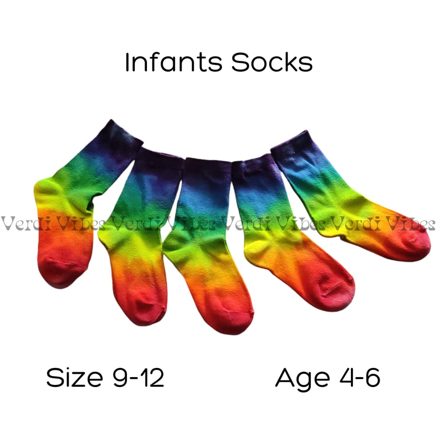 Children's tie dye socks. Size 9-12 infants, age 4-6