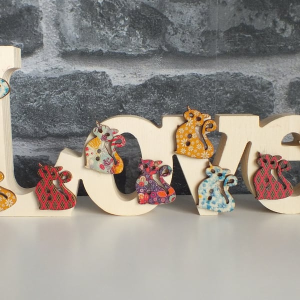 Cat love word ornament