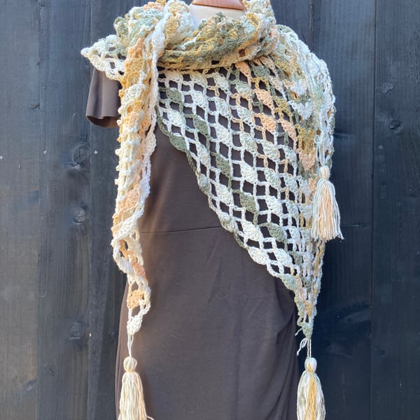 Light Lace Summertime Shawl with Tassels 