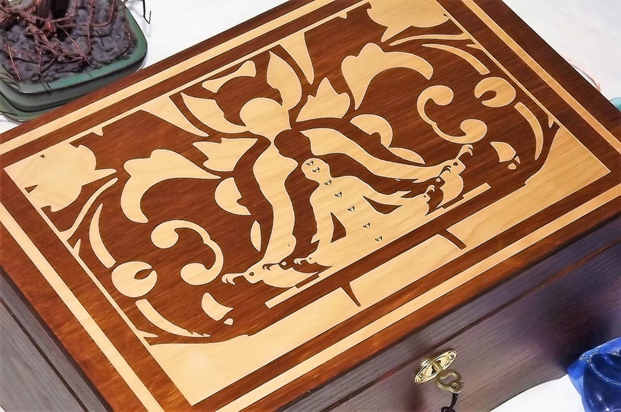 LOCKABLE Engraved - Handmade WOODEN box. Storage box with meditating silhouette
