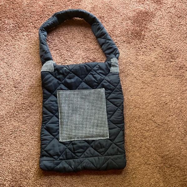 Quilted handbag 