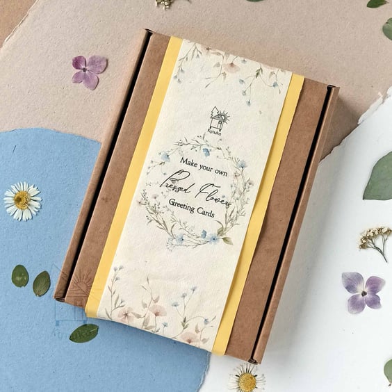 Make Your Own Botanical Greeting Cards, Pressed Flower Card DIY Kit
