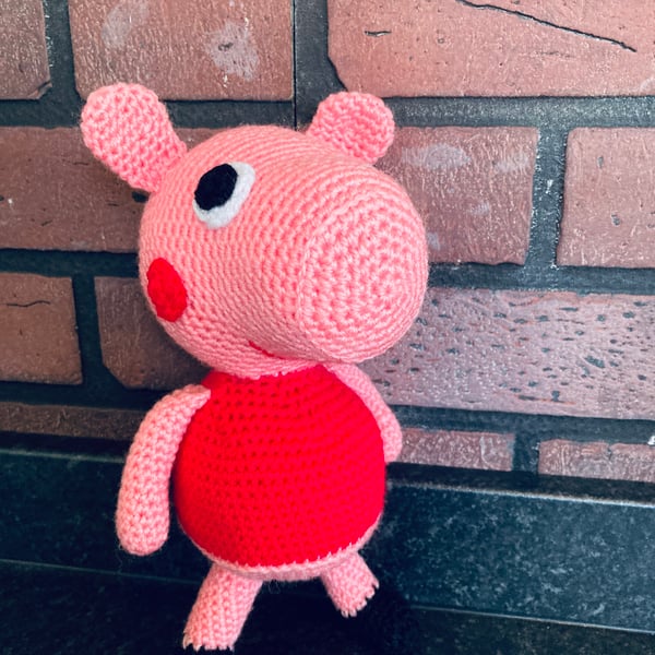 HANDMADE CROCHET ACRYLIC STUFFED PEPPA PIG SOFT TOY ANIMAL