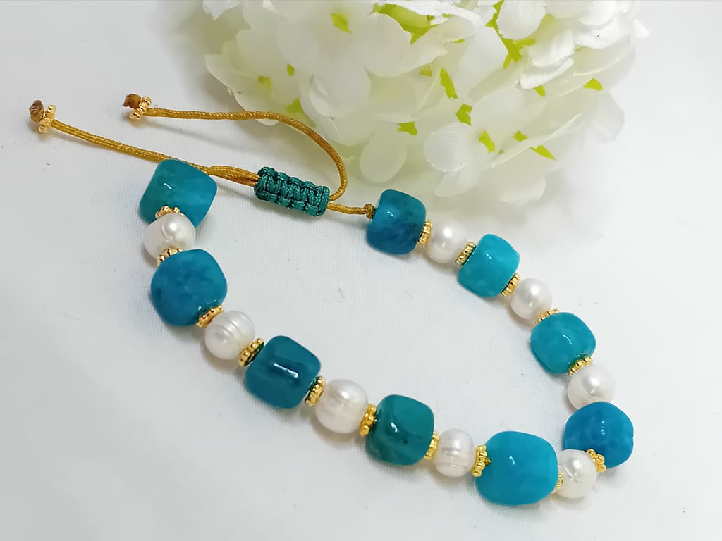 Apatite & Pearl Bracelet