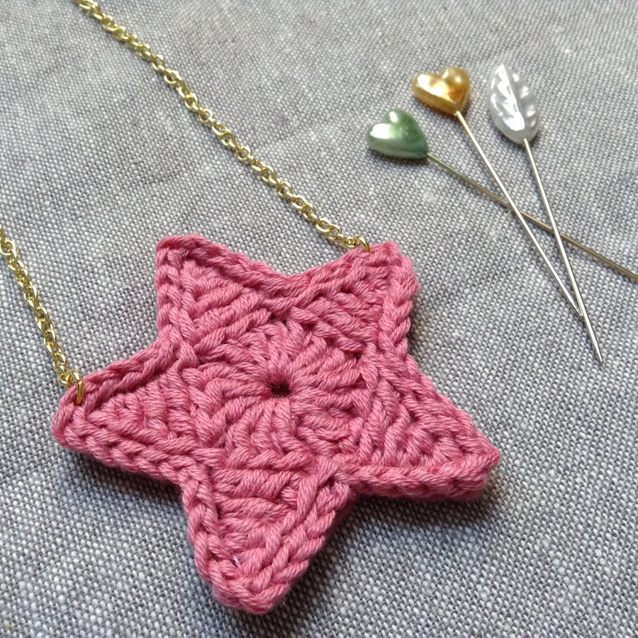 Bright Star Crochet Necklace- Rosebud
