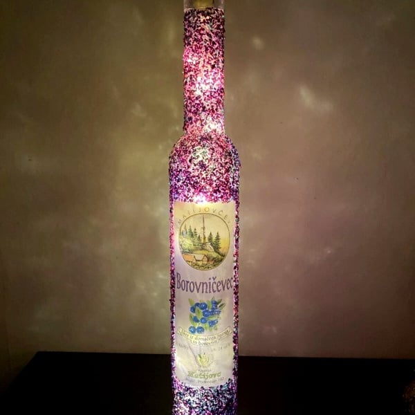 Borovnicevec Liqueur Decorative Table Lamp