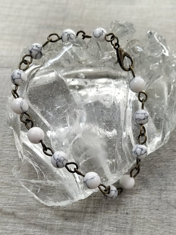 HB8 White turquoise bracelet