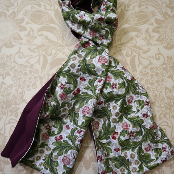William Morris Scarf Leicester Green White
