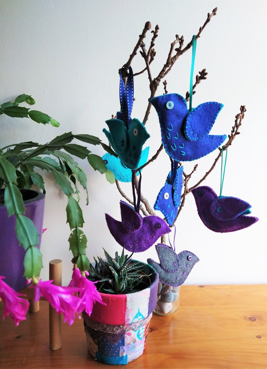 Flying Bird: Hanging Felt Decoration