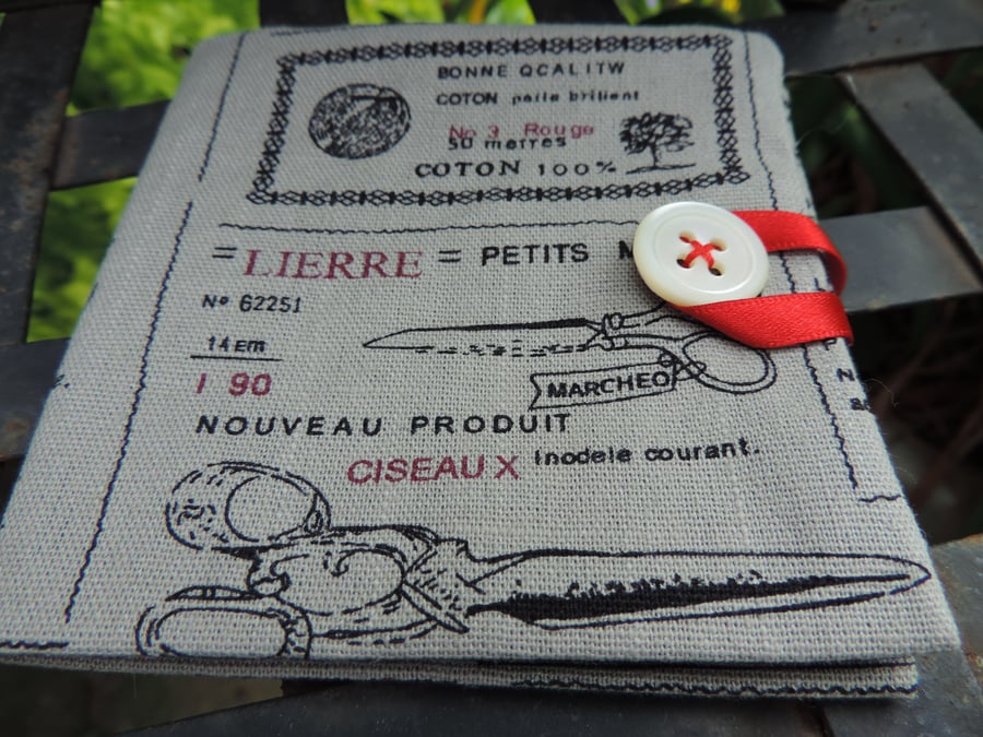 Vintage inspired needle case 4" square