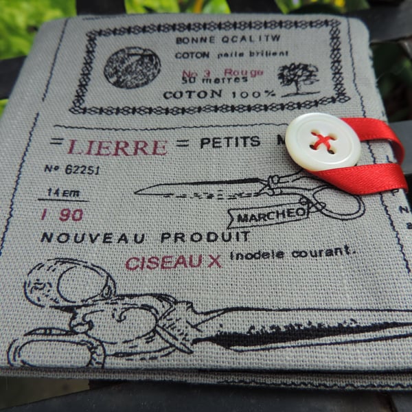 Vintage inspired needle case 4" square