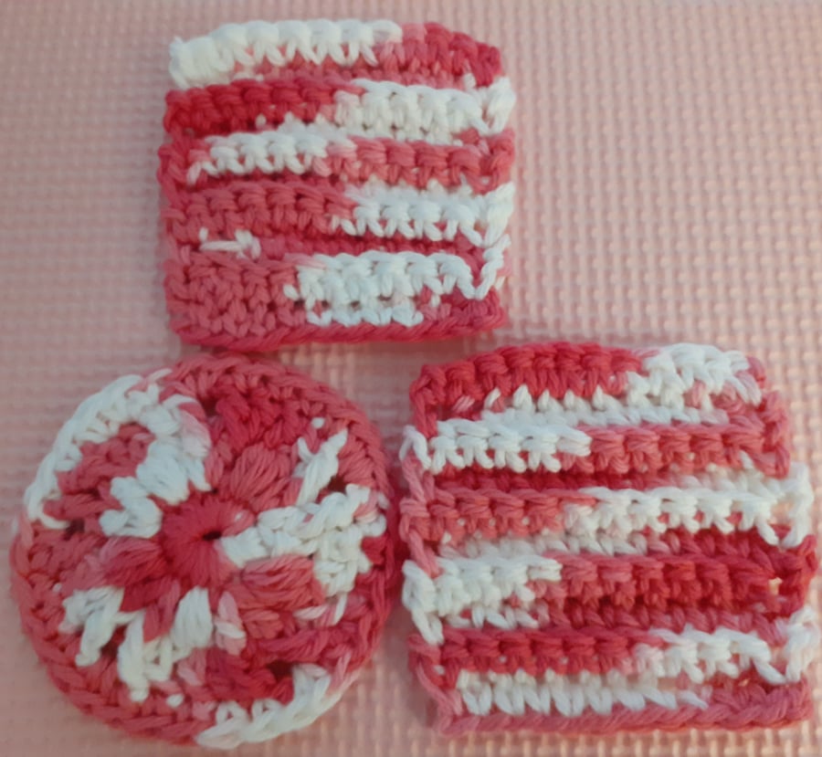 Set of three face scrubbies 