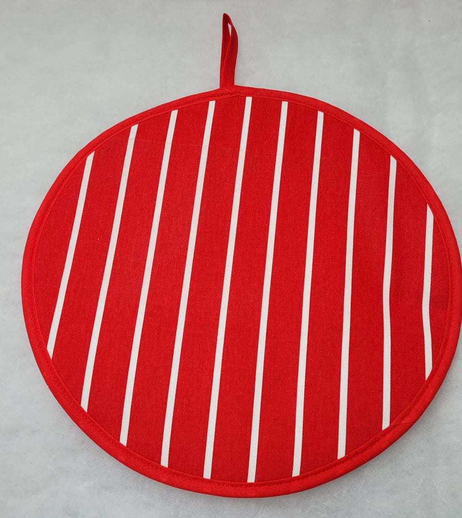 Aga pads hob covers. Red butchers stripe design. Made in England