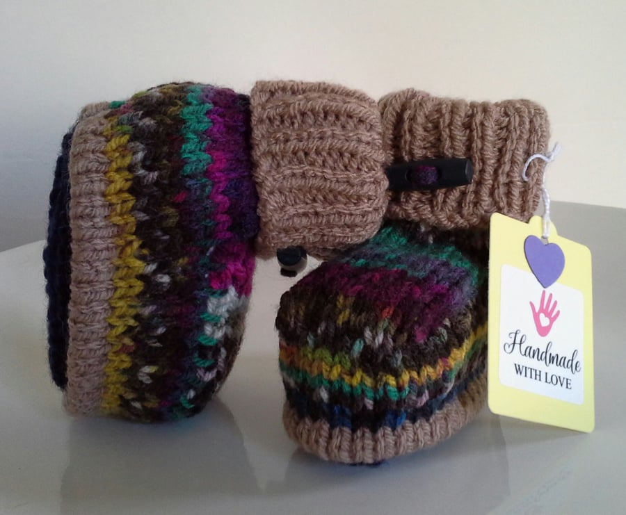  SALE ITEM Baby Boys Hand Knitted Winter Booties  3-9 months