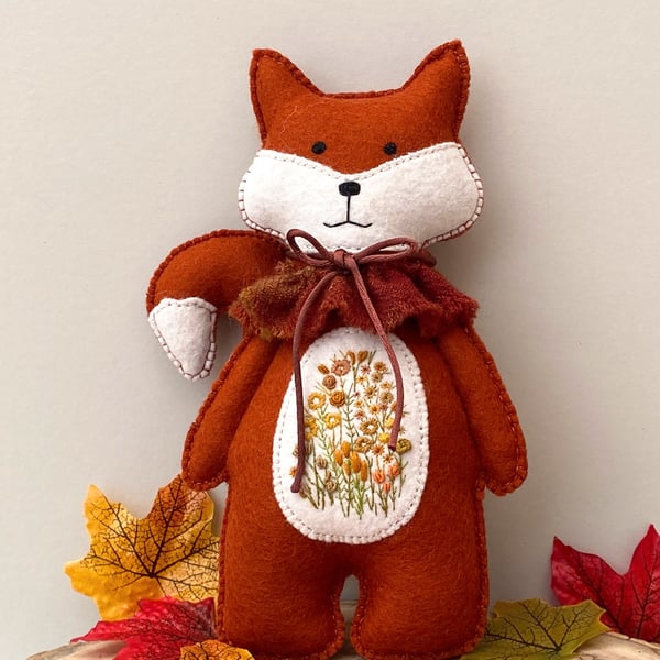 Decorative felt fox, hand sewn woodland fox, hanging decoration 